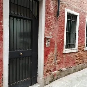 https://casetta-sulla-laguna.hotelslidodijesolo.com