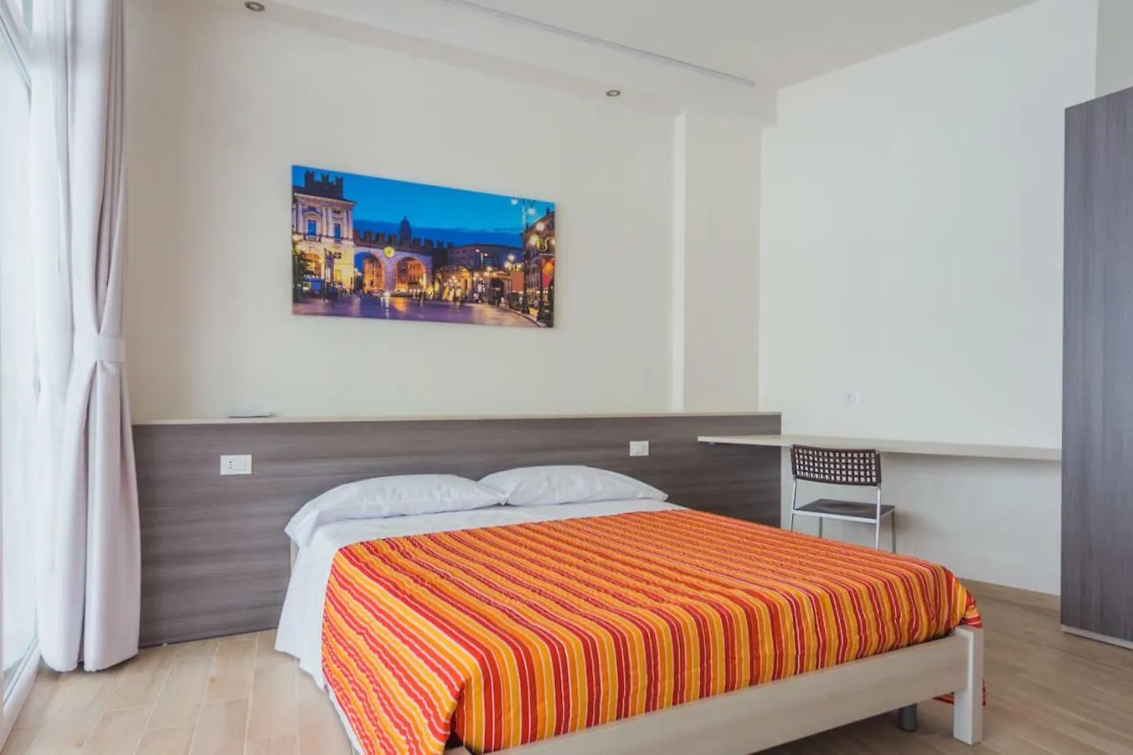 Family Apartment London Verona Italia